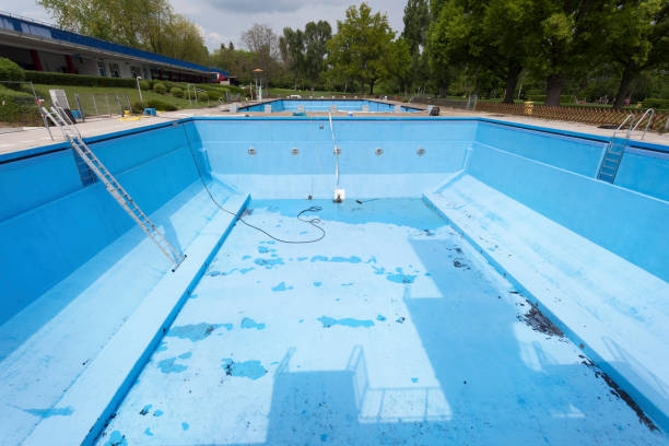 Best 24-hour water damage restoration  in Val Verde, CA